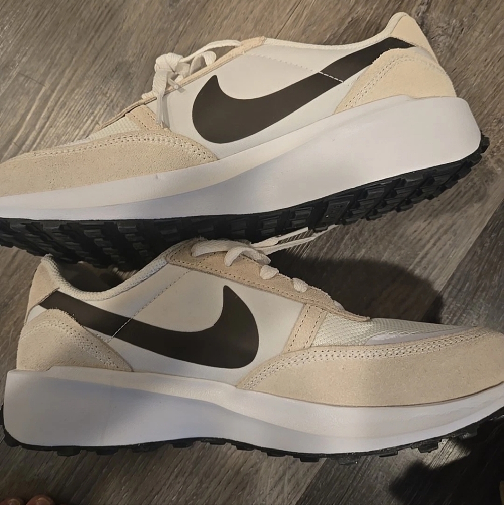 Nike Waffle NAV White/black Unisex  Men 8/womens 9.5 New - Picture 2 of 11